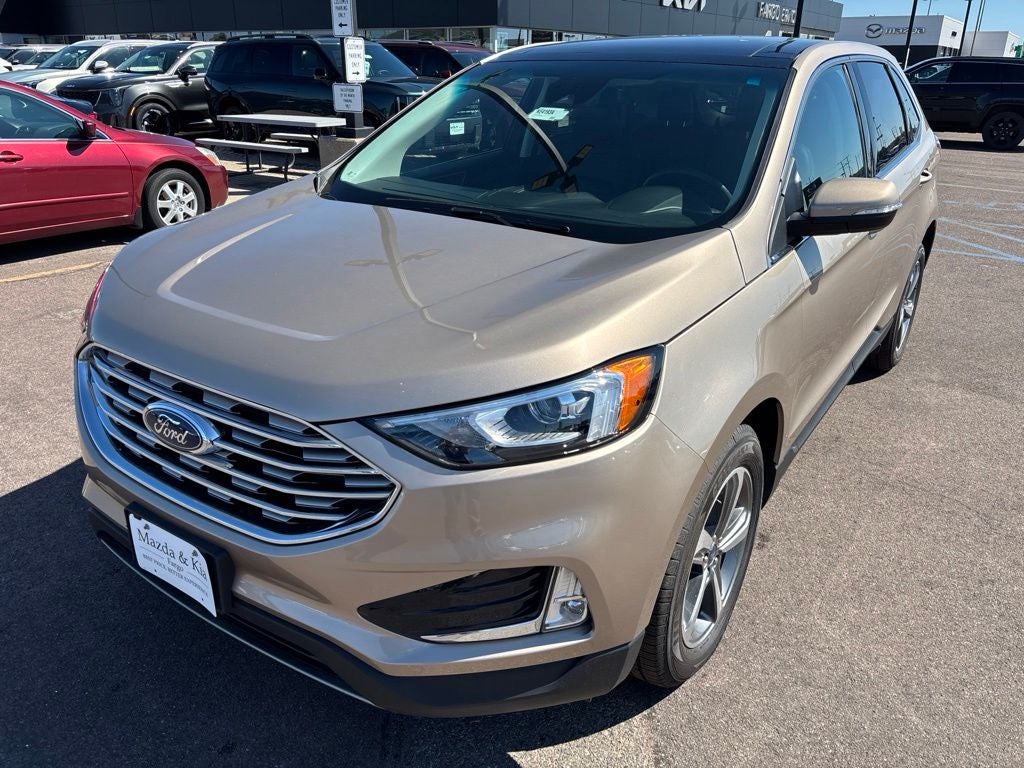 2020 Ford Edge SEL in Desert Gold Metallic — front three-quarter view